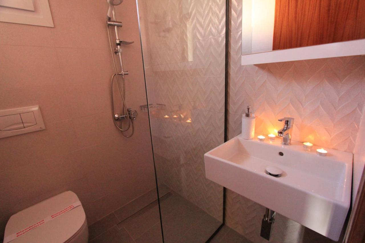 Romanza Studios Vasilikí Eksteriør billede